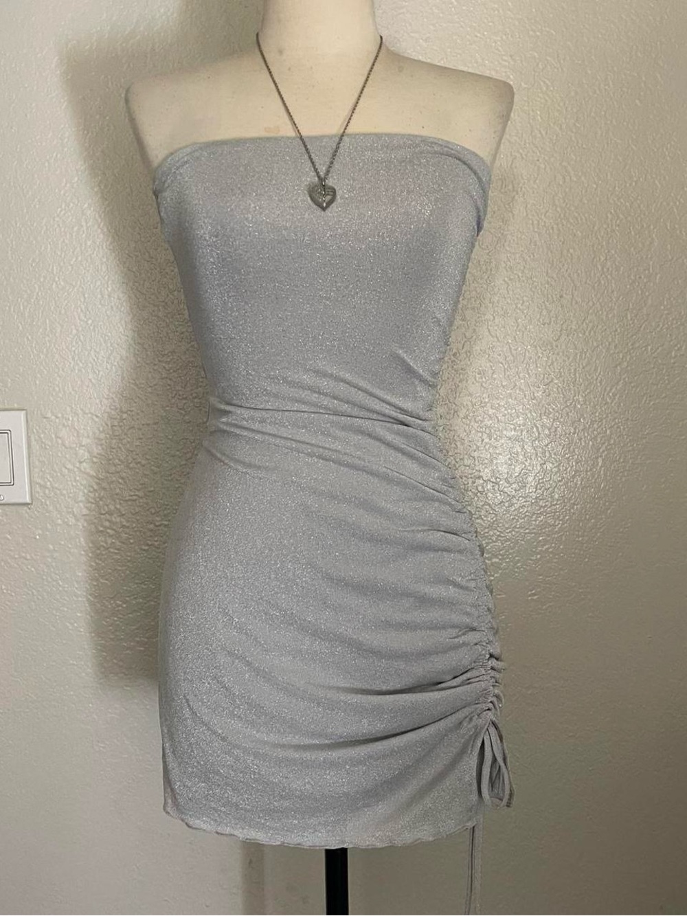 Tilly’s RSQ silver strapless mini dress 🩶
